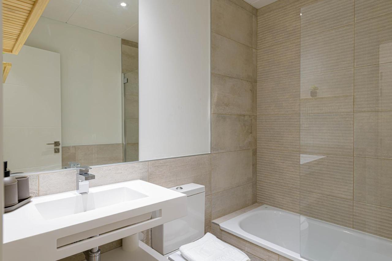 Wintowinrentals Plaza Del Teatro Malaga Historic Center & Free Parking المظهر الخارجي الصورة